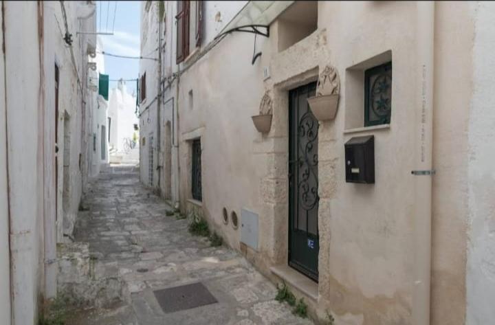 Living Stone Villa Ostuni Bagian luar foto